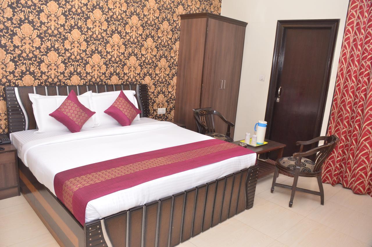 Hotel Jinendra Inn جايبور المظهر الخارجي الصورة